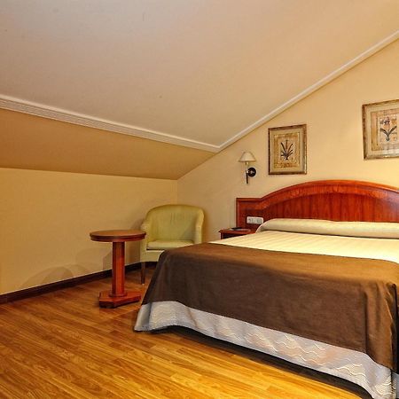 Hotel Alisi Aranda de Duero Εξωτερικό φωτογραφία