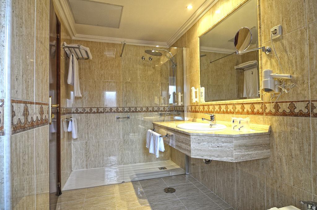 Hotel Alisi Aranda de Duero Εξωτερικό φωτογραφία